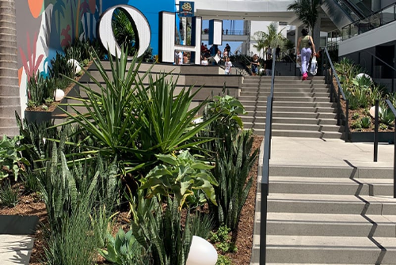 Ovation Hollywood